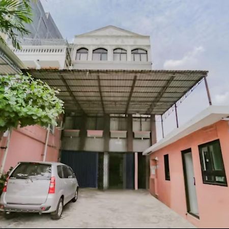 Reddoorz Syariah Near Stasiun Karet Hotel Jakarta Kültér fotó