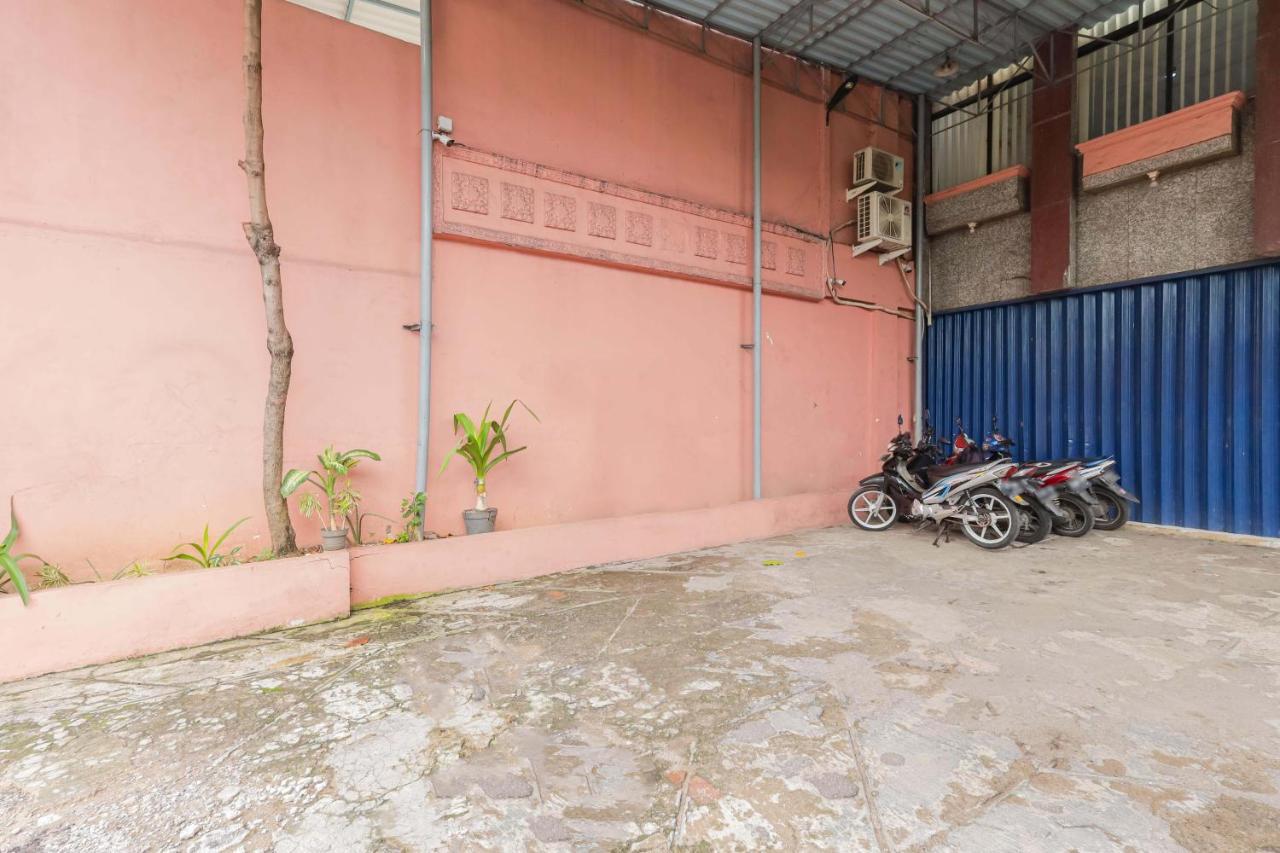 Reddoorz Syariah Near Stasiun Karet Hotel Jakarta Kültér fotó